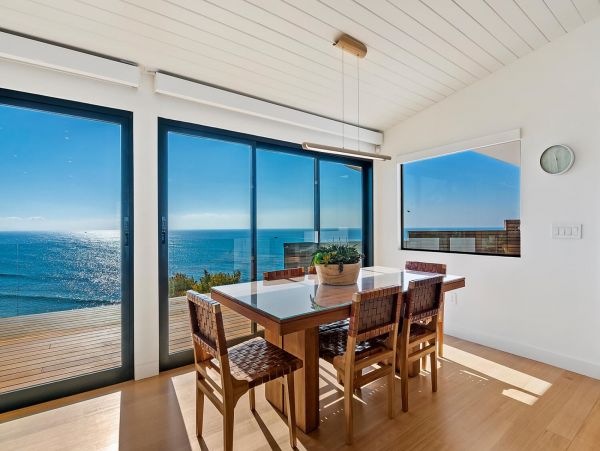 Lovely Malibu Three Bedroom Vacation Accommodation