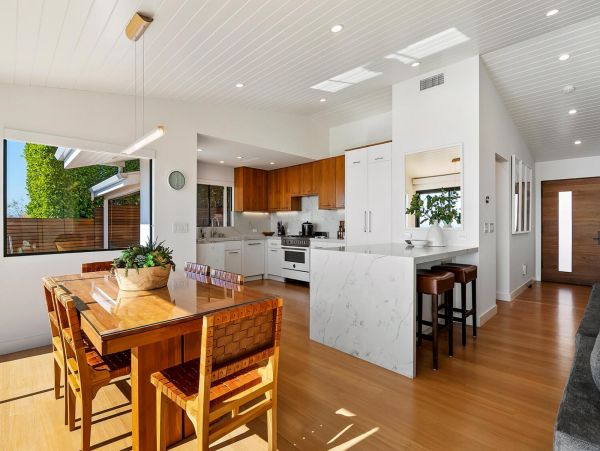 Lovely Malibu Three Bedroom Vacation Accommodation