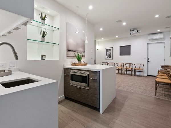 Lovely Malibu Three Bedroom Vacation Accommodation