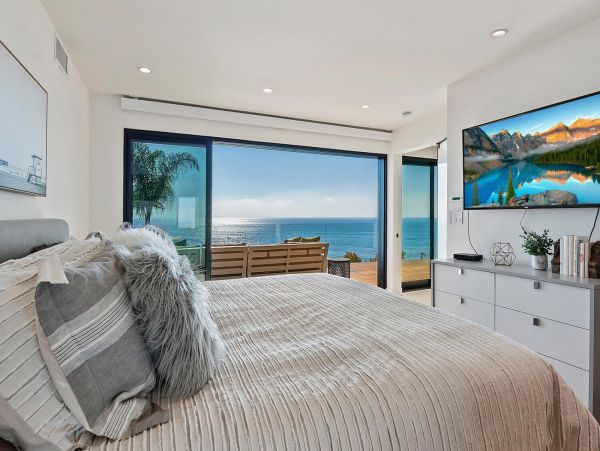 Lovely Malibu Three Bedroom Vacation Accommodation