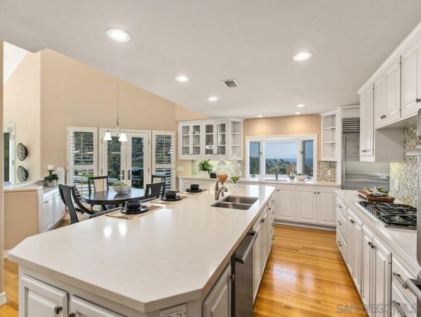 Beautiful La Jolla Mansion