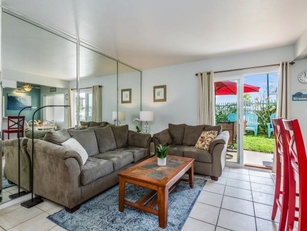 Santa Barbara County Condo 990764