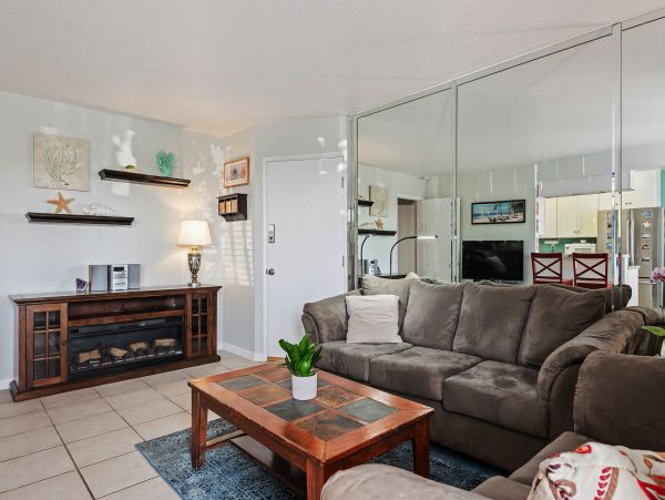 Santa Barbara County Condo 990764