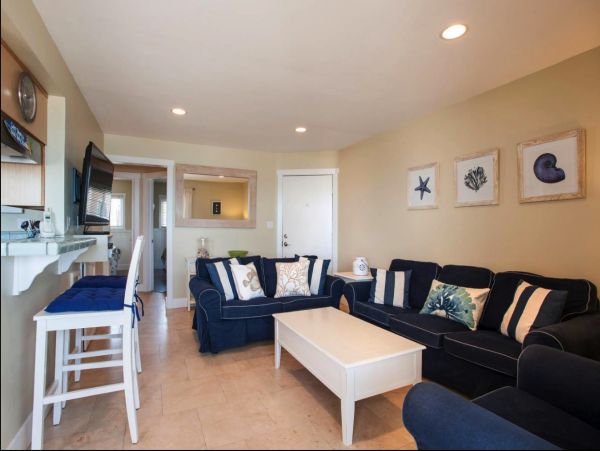 Santa Barbara County Condo 990767