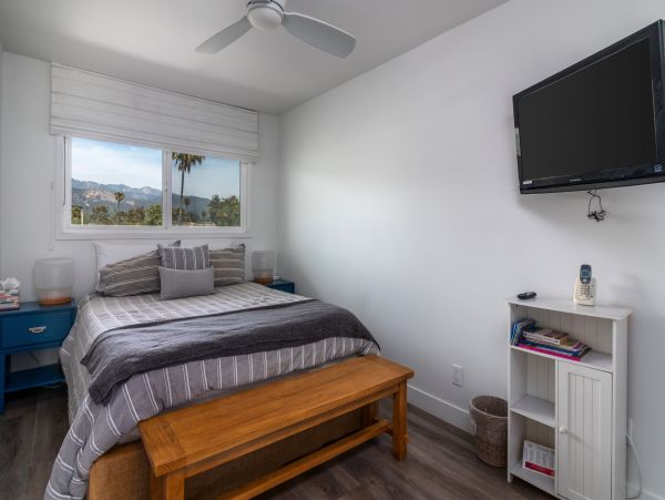 Santa Barbara County Condo 990771