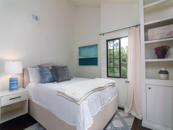 Santa Barbara County Home 990772