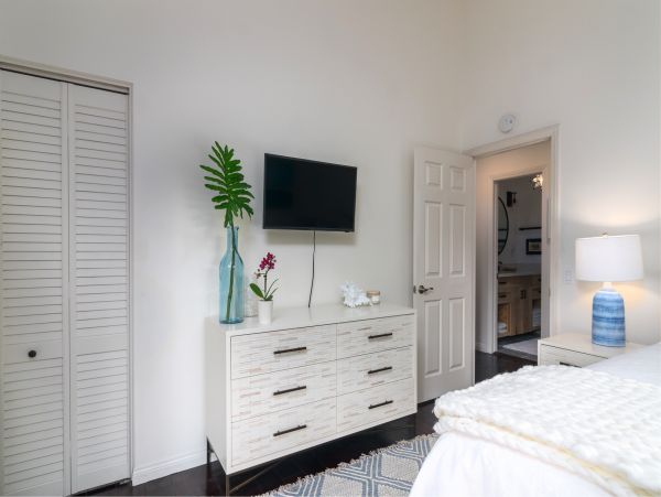 Santa Barbara County Home 990772