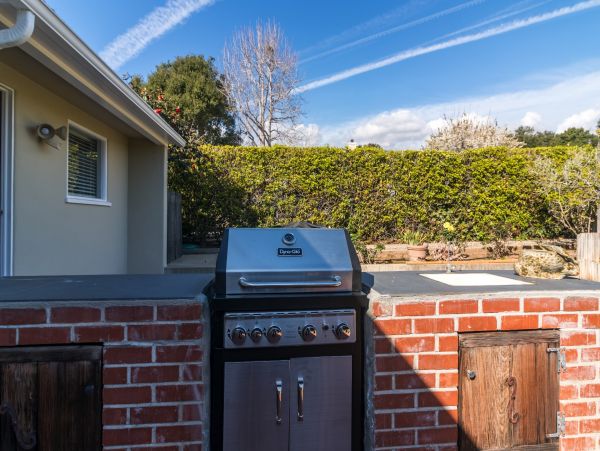 Santa Barbara County Home 990773