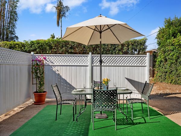 Santa Barbara County Home 990774