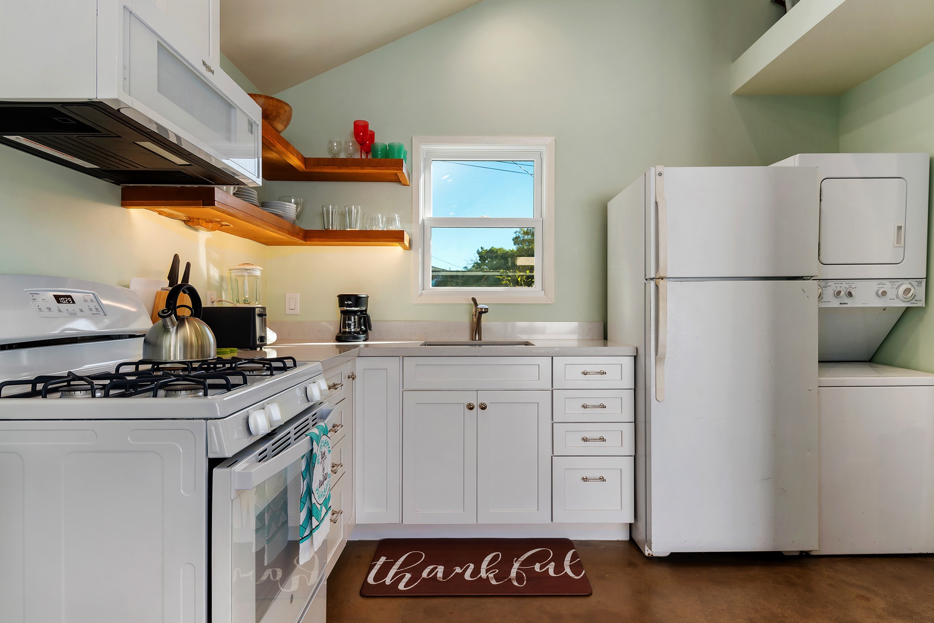 Santa Barbara County Home 990774