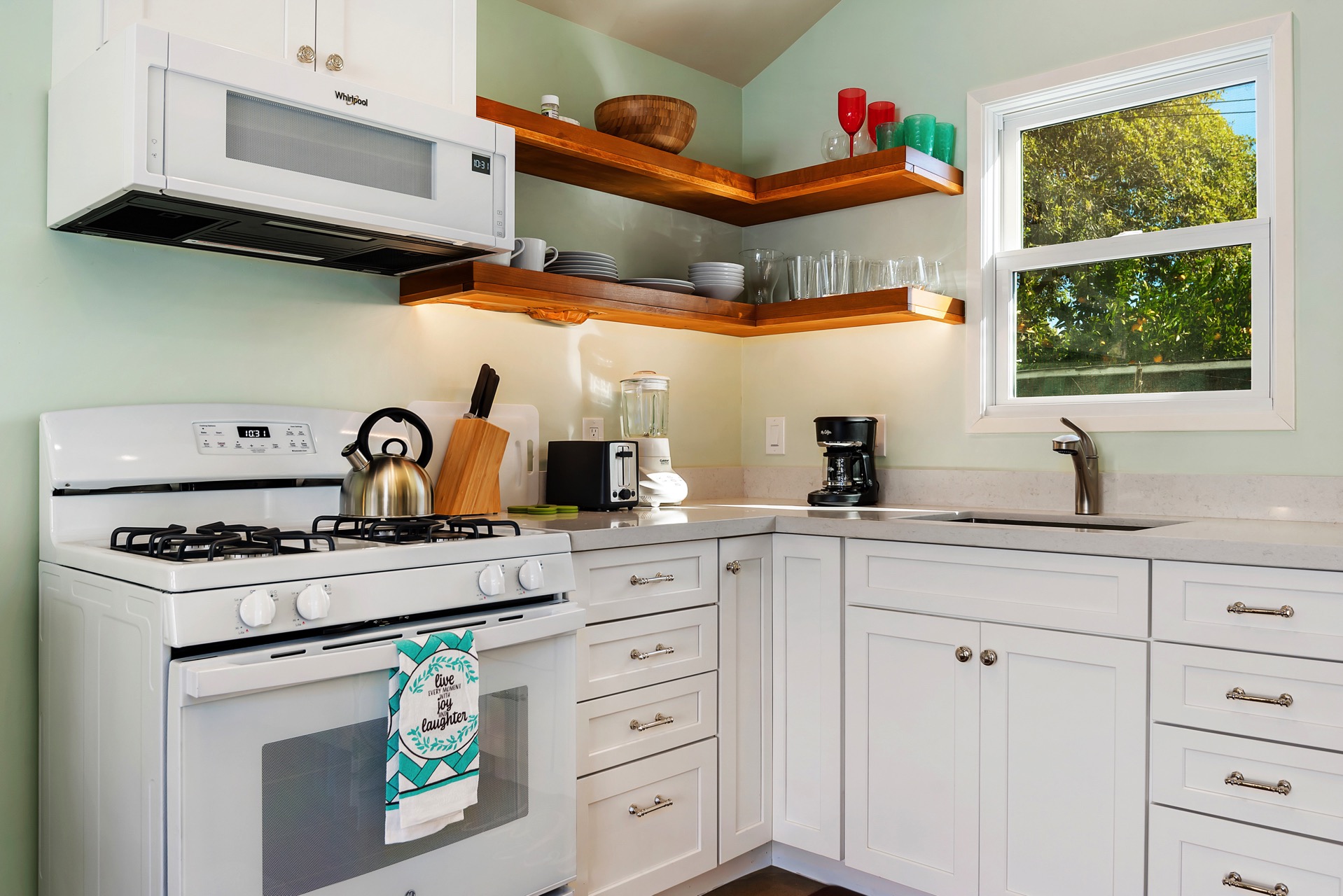 Santa Barbara County Home 990774