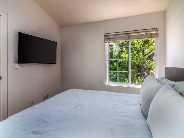 Santa Barbara County Condo 990775