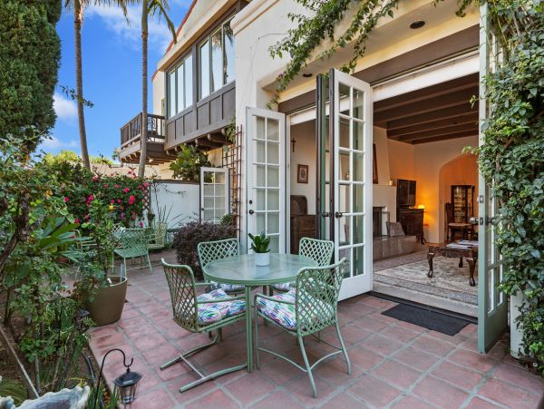 Santa Barbara County Home 990777