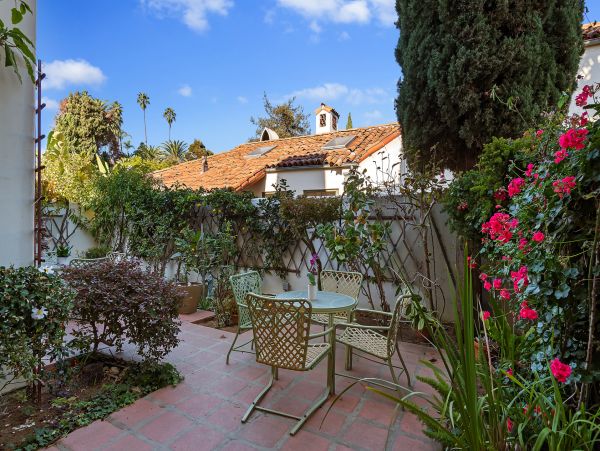 Santa Barbara County Home 990777