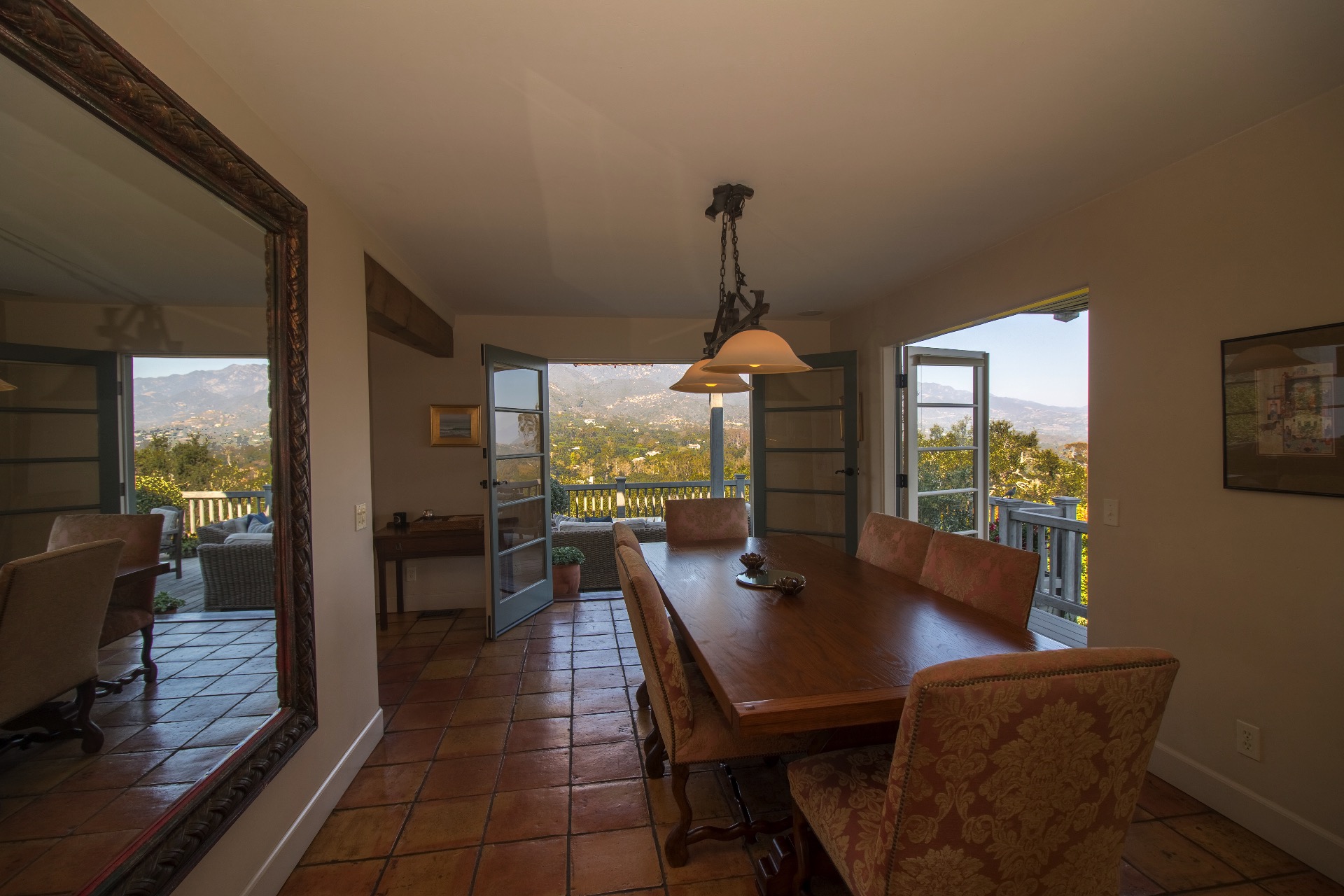 Santa Barbara County Home 990778