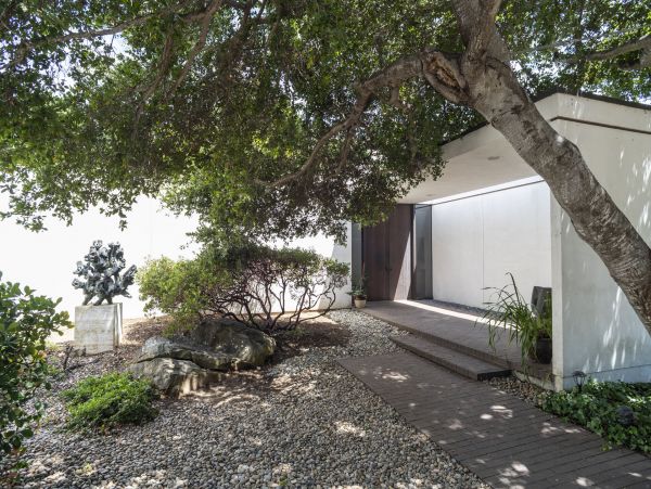 Santa Barbara County Home 990779