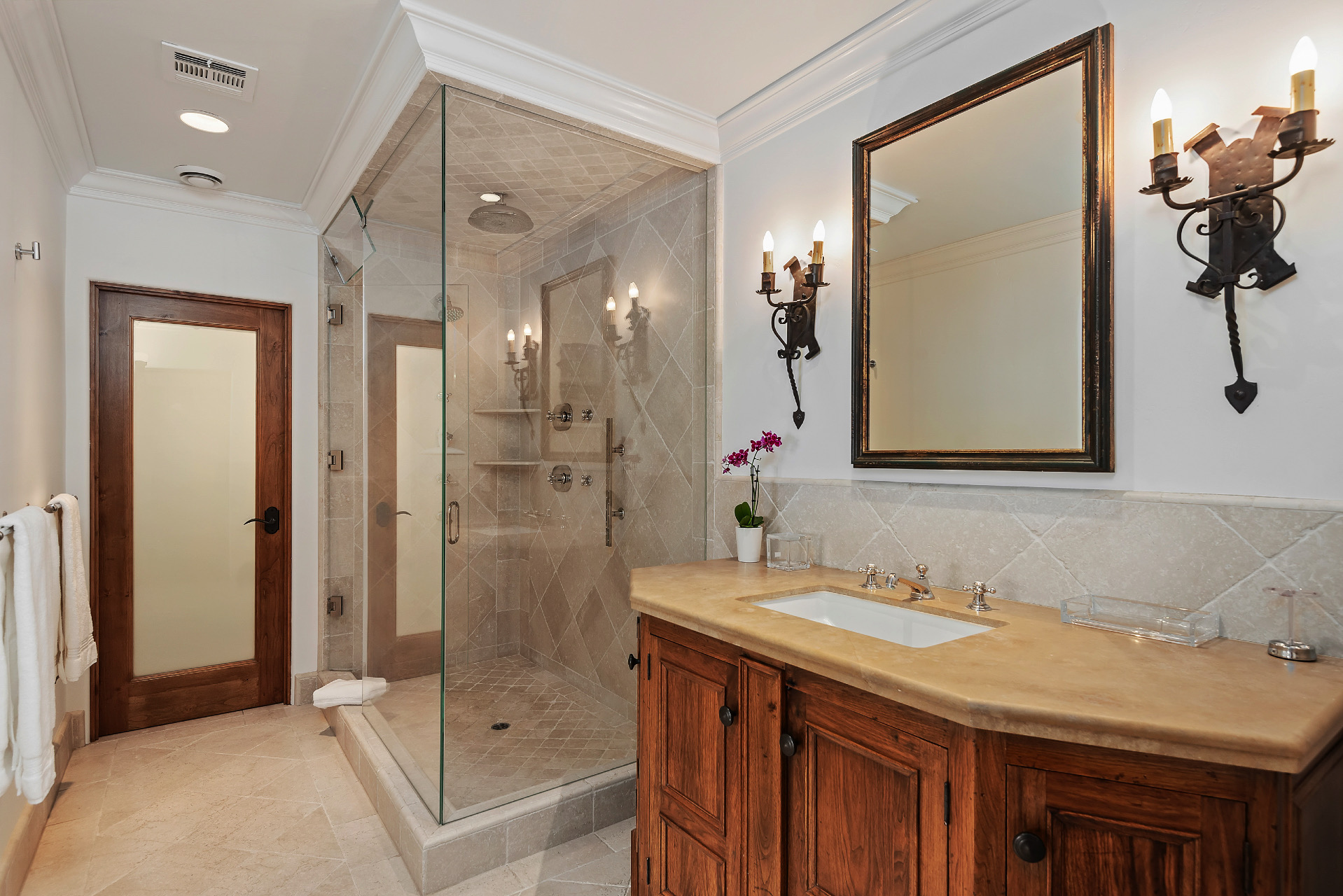 Santa Barbara County Home 990780