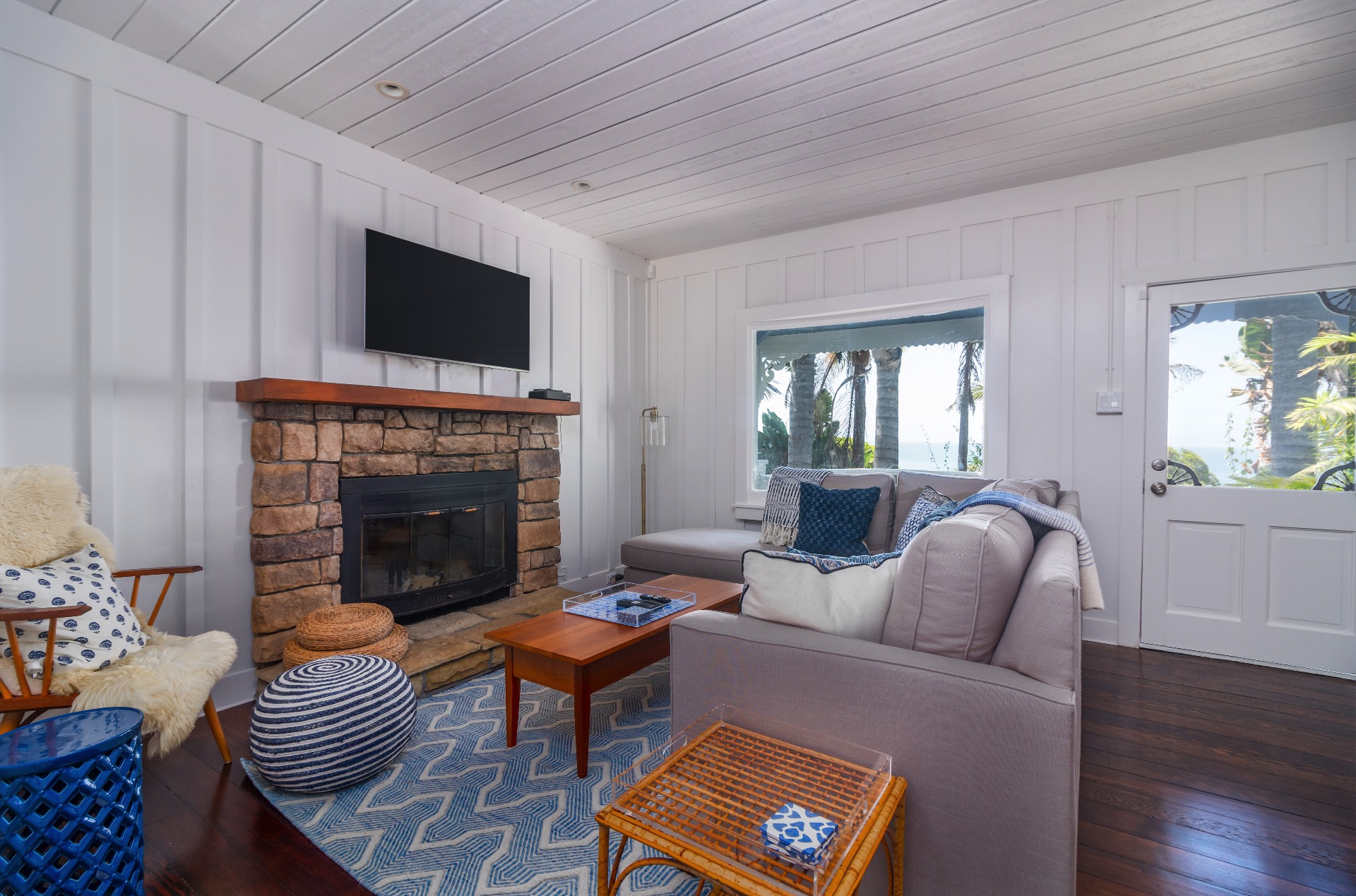 Santa Barbara County Home 990782