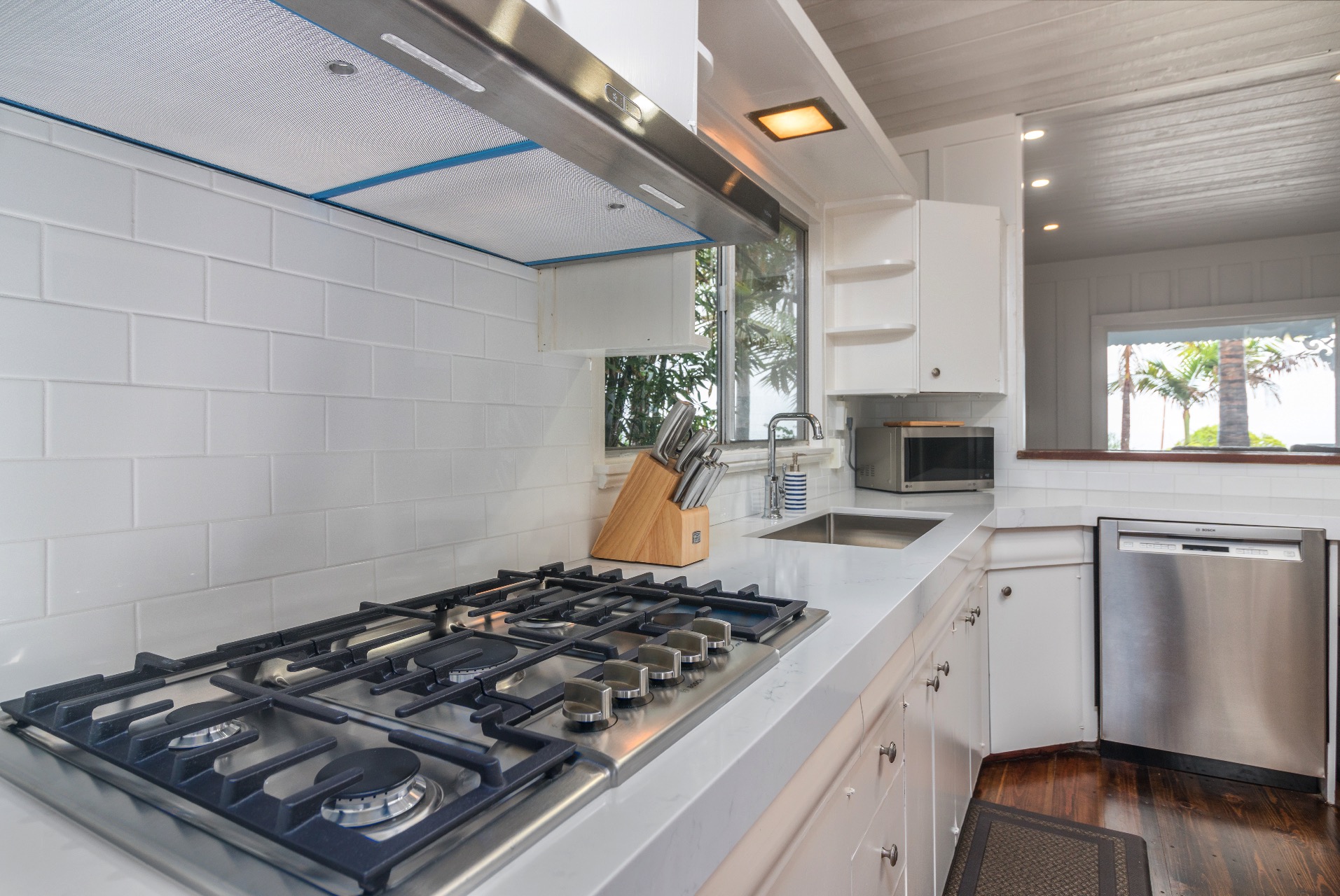 Santa Barbara County Home 990782