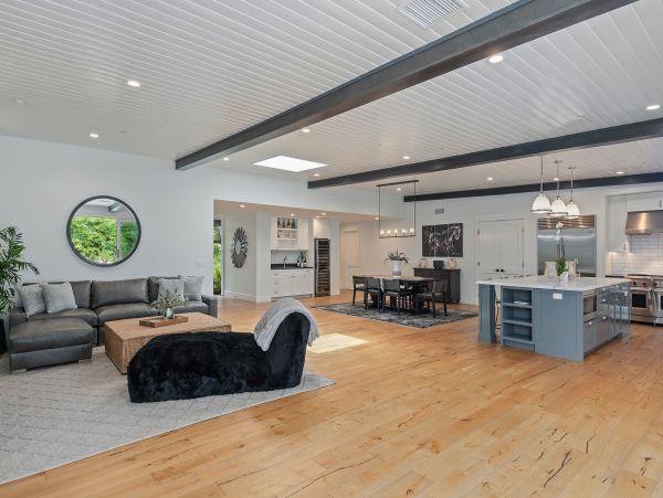 Santa Barbara County Home 990784