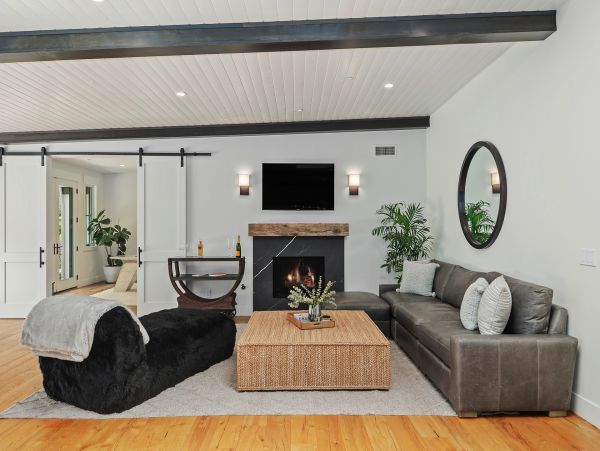 Santa Barbara County Home 990784