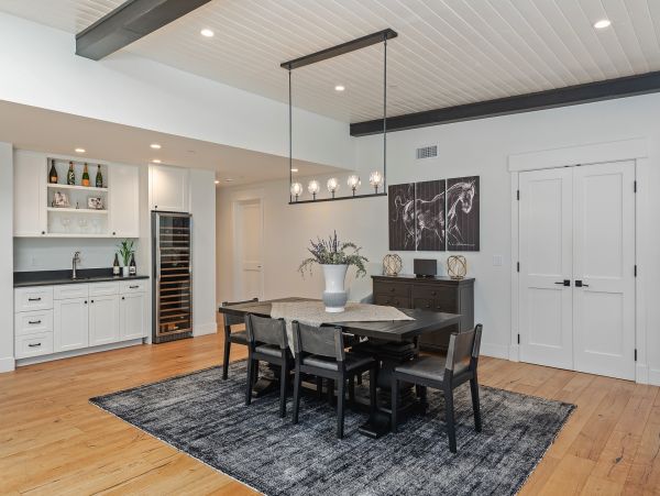 Santa Barbara County Home 990784
