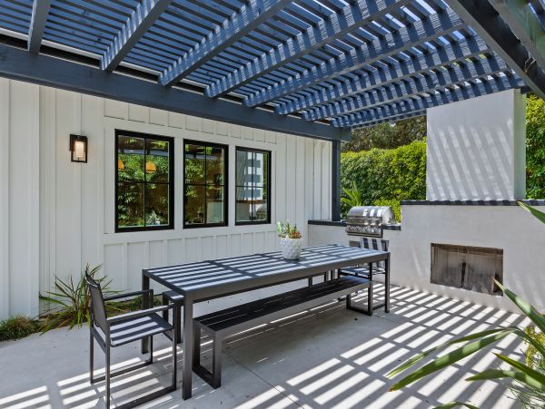 Santa Barbara County Home 990784