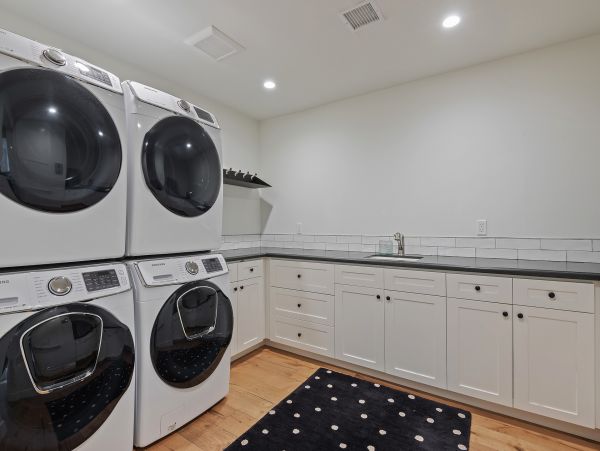 Santa Barbara County Home 990784