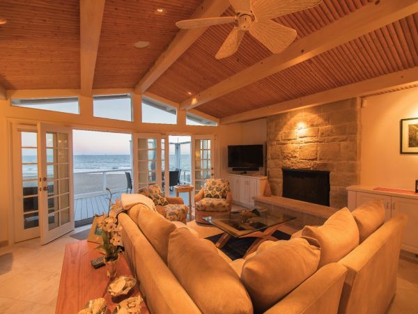 Santa Barbara County Home 990785