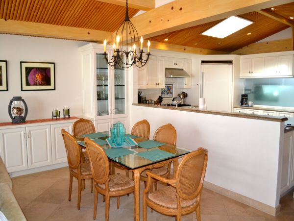 Santa Barbara County Home 990785