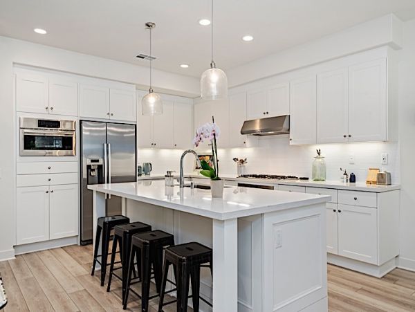 Santa Barbara County Home 990788