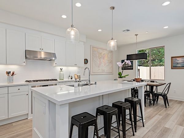Santa Barbara County Home 990788