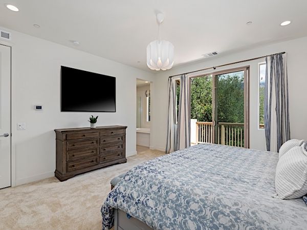 Santa Barbara County Home 990788