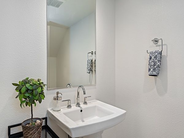 Santa Barbara County Home 990788