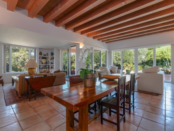 Santa Barbara County Home 990791