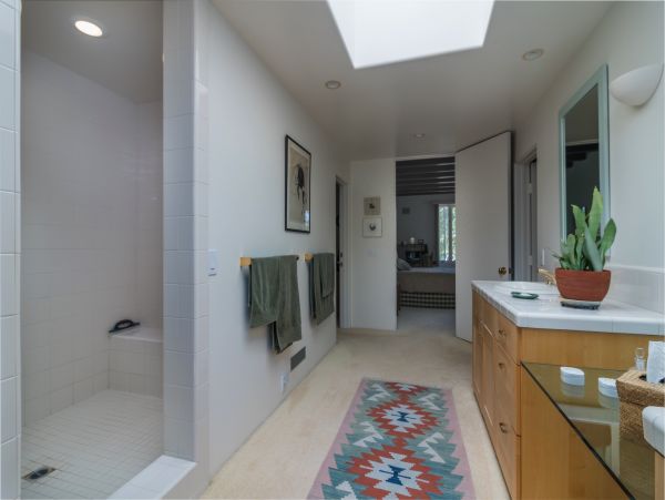 Santa Barbara County Home 990791