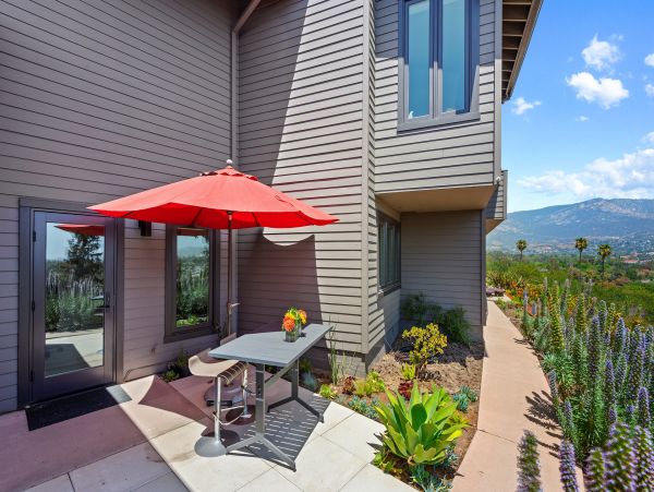 Santa Barbara County Condo 990792