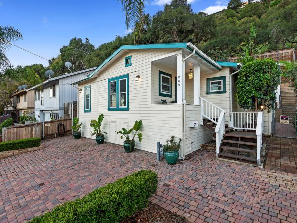 Santa Barbara County Condo 990794