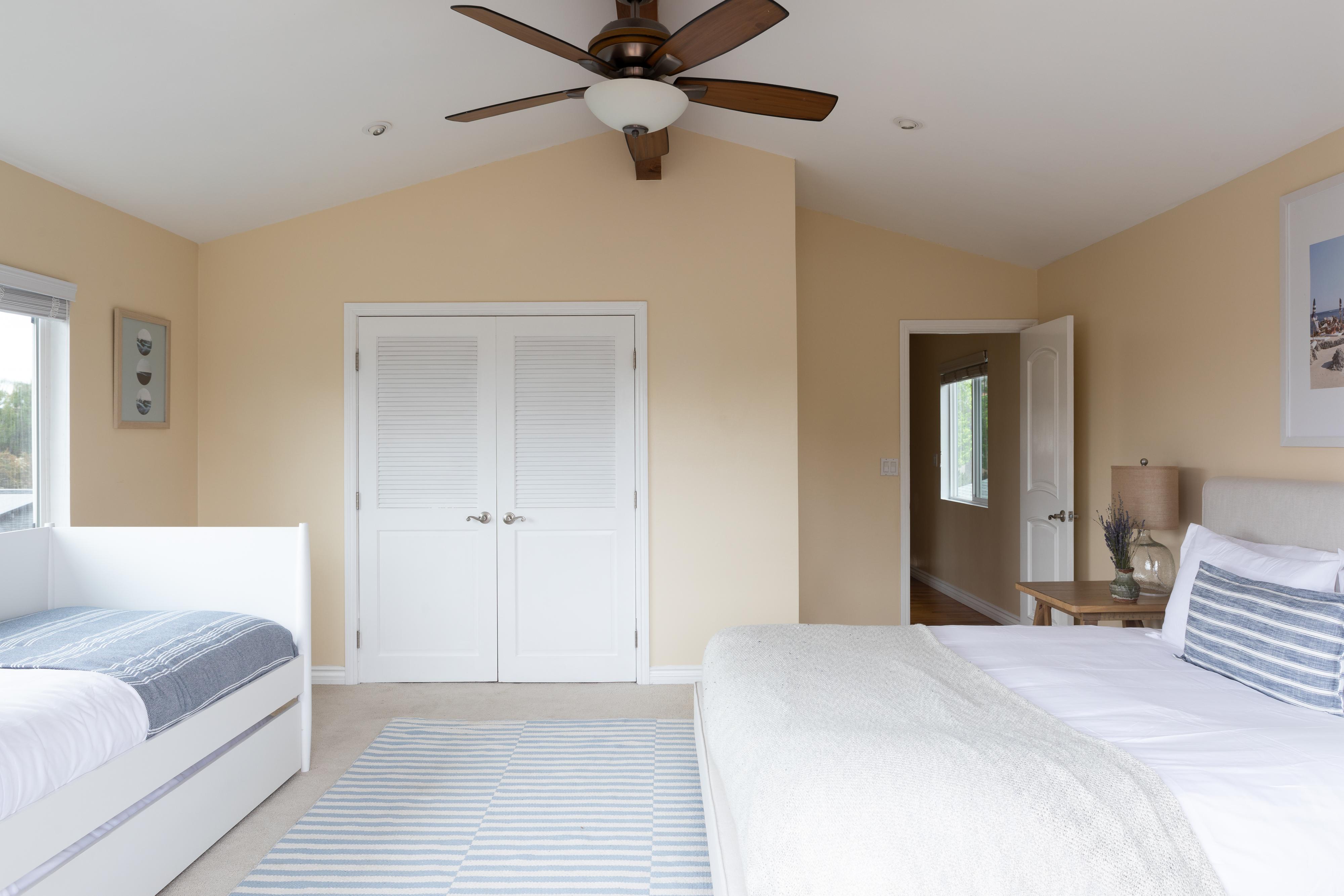 San Diego Beach Communities North Home 990799