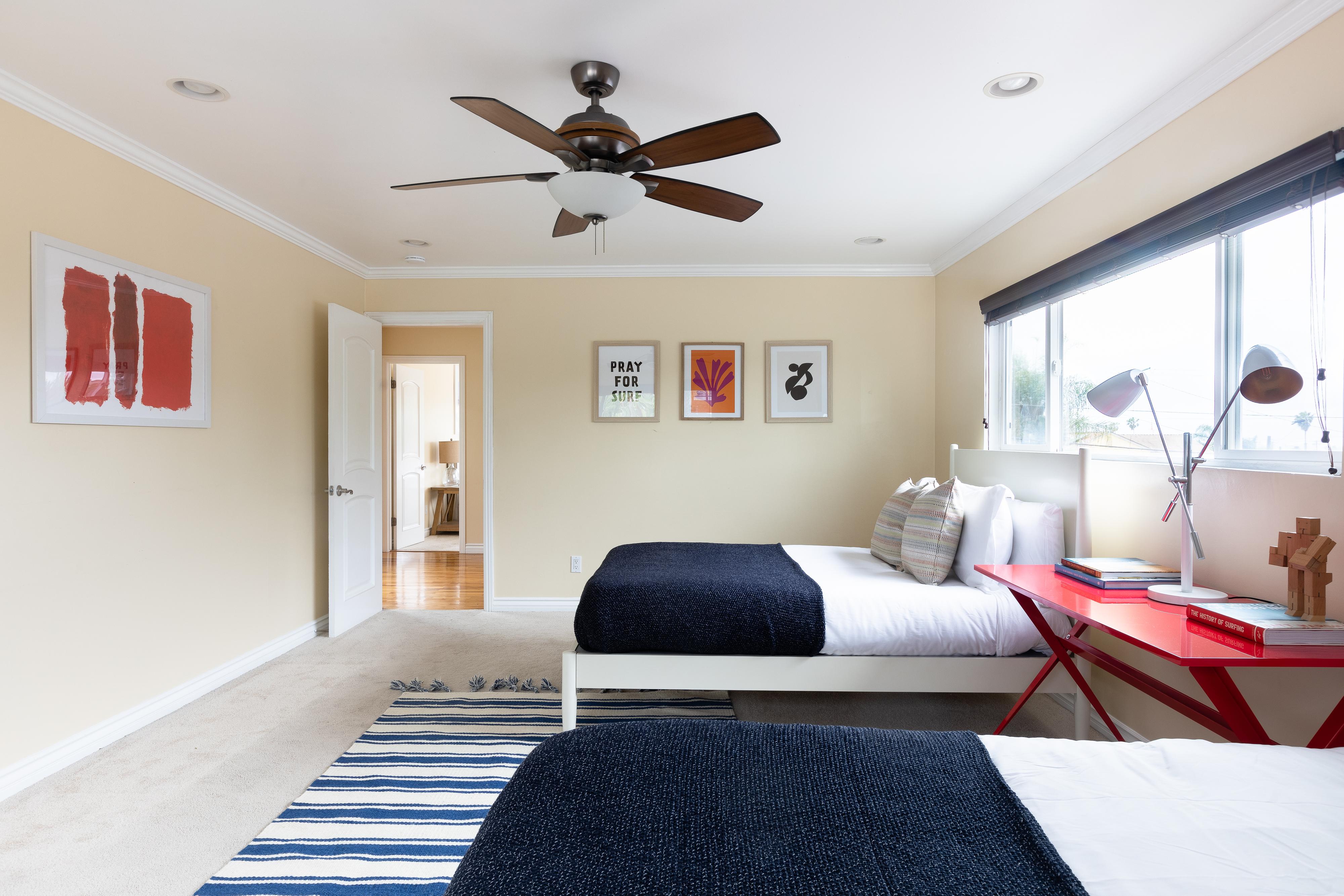 San Diego Beach Communities North Home 990799