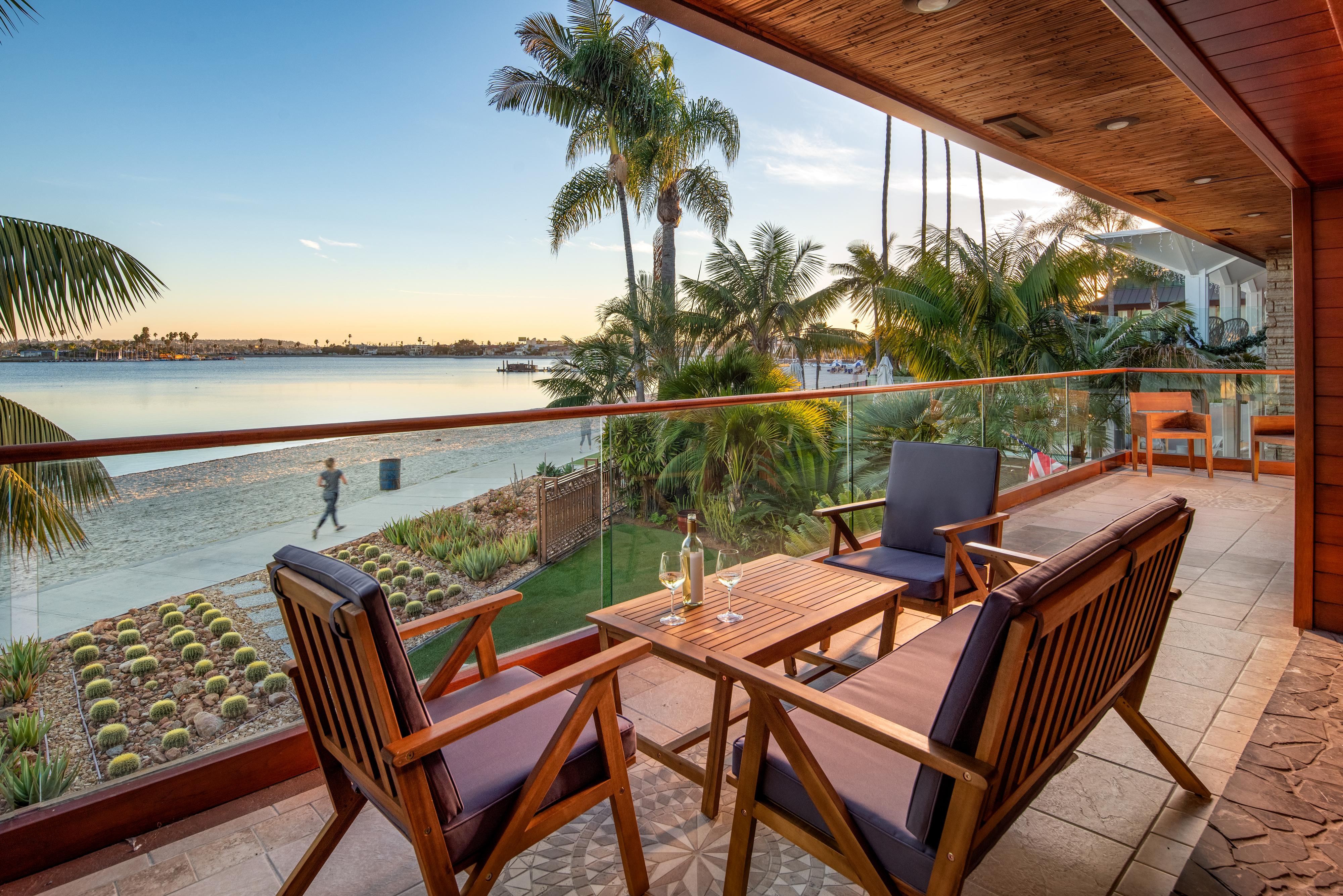 Bay Views Pacific Beach Vacation Home Four Bedroom