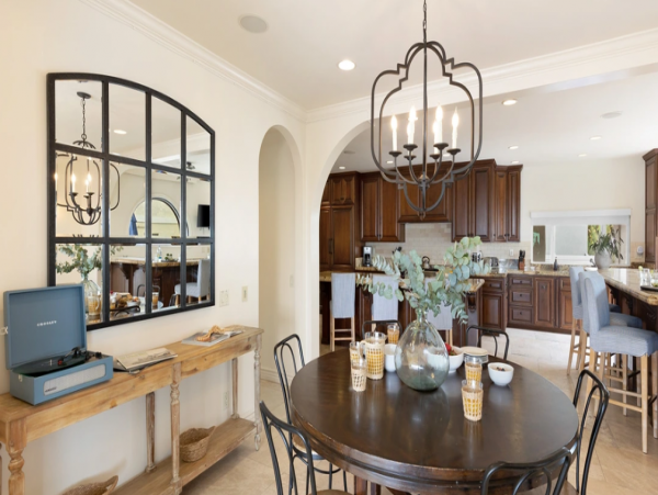 South Mission Beachfront Home with Hot Tub