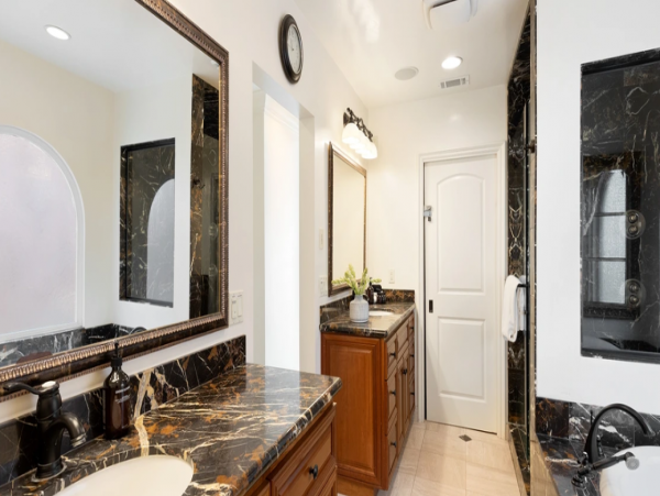 South Mission Beachfront Home with Hot Tub