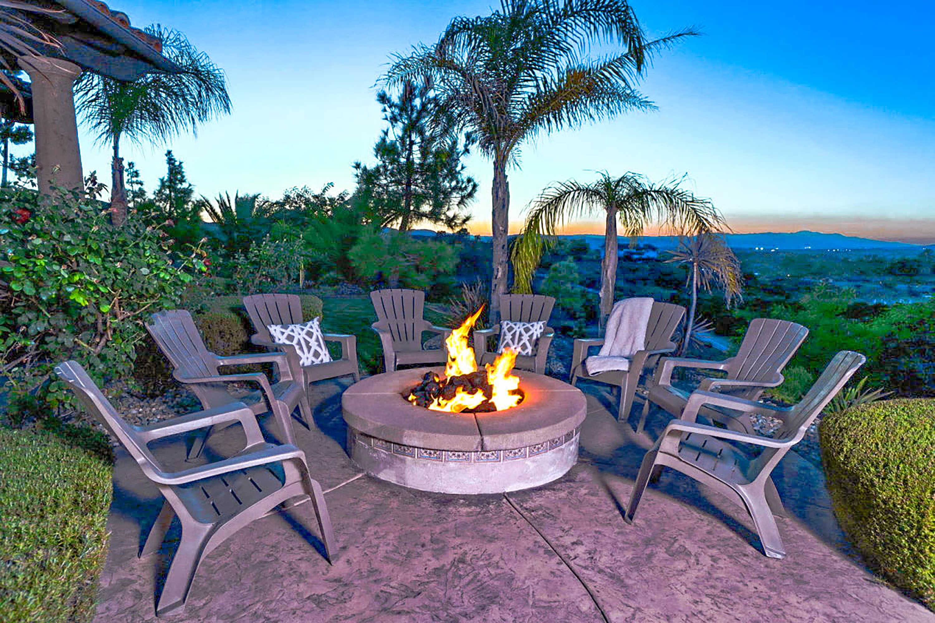 Temecula Luxury Estate with Private Pool Sleeps 24 Guests