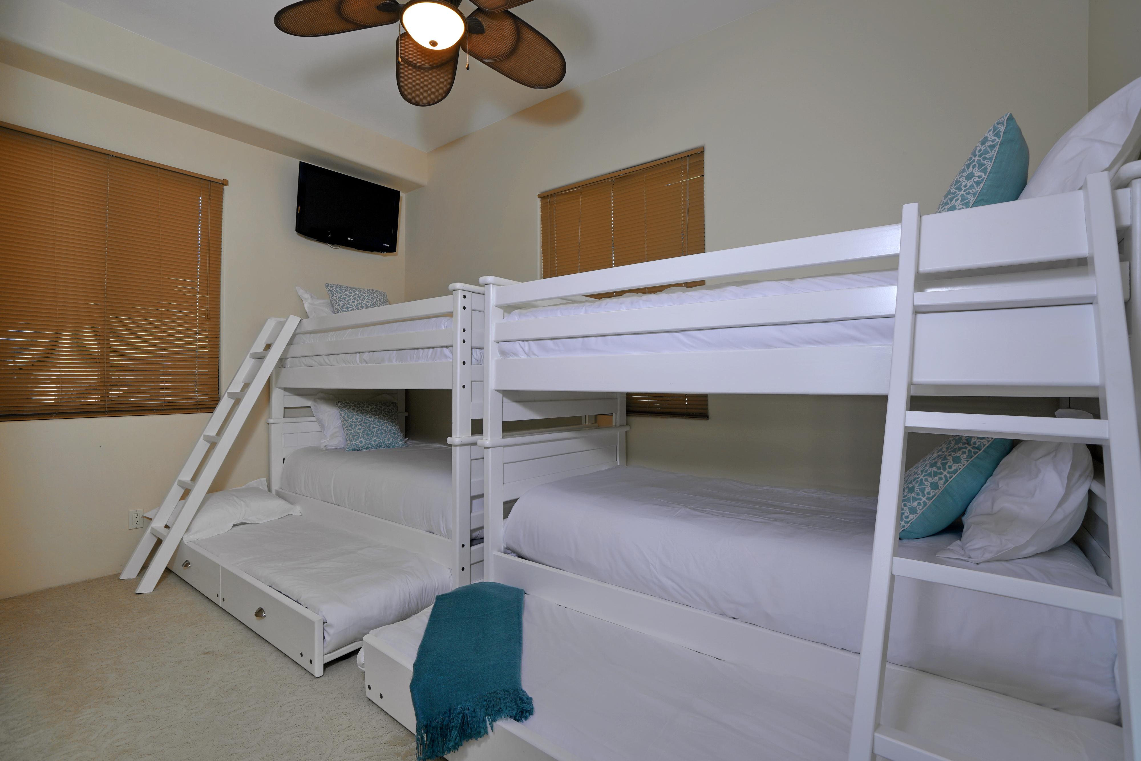 Temecula Luxury Estate with Private Pool Sleeps 24 Guests
