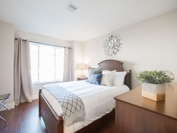 San Diego Beach Communities North Home 990815