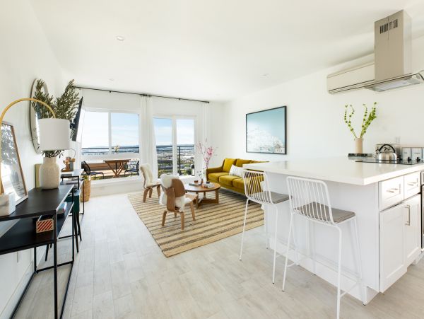 San Diego Beach Communities North Condo 990833