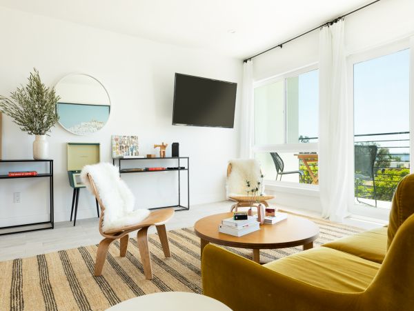 San Diego Beach Communities North Condo 990833