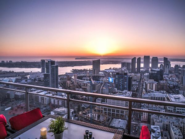 San Diego Beach Communities North Condo 990834