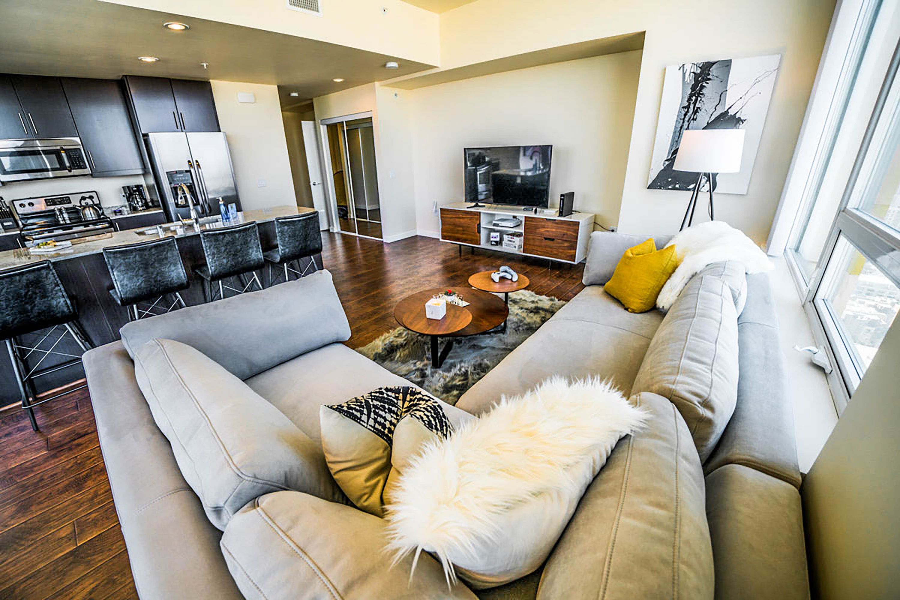 San Diego Beach Communities North Condo 990835